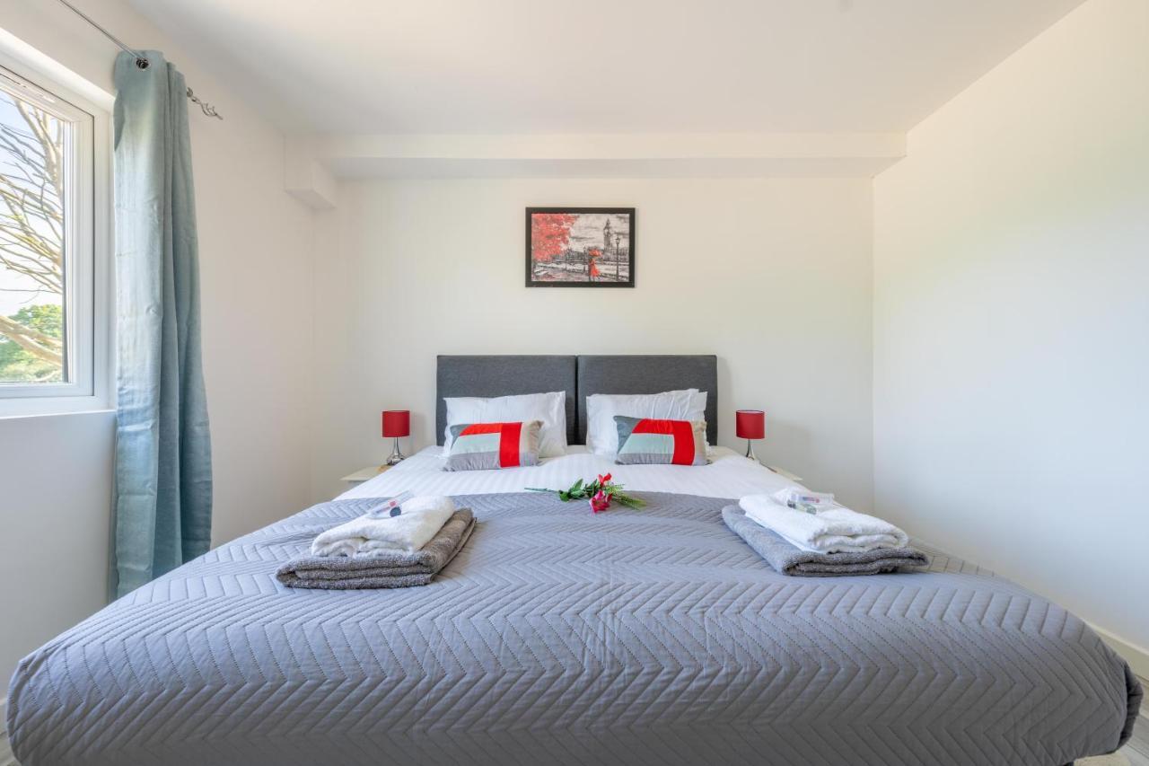 Ash View Place 3 -Heathrow - Thorpe Park - Free Parking Staines-upon-Thames Exteriér fotografie