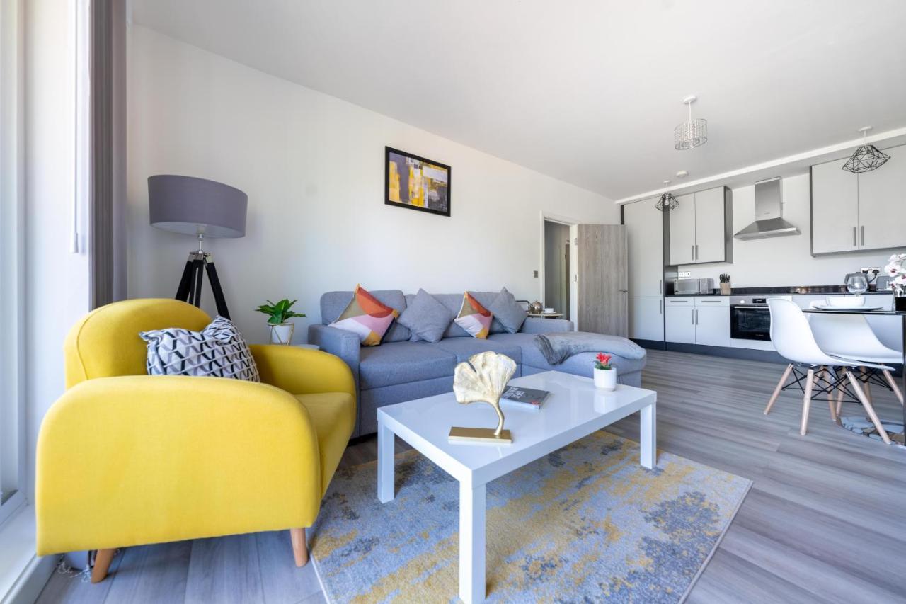 Ash View Place 3 -Heathrow - Thorpe Park - Free Parking Staines-upon-Thames Exteriér fotografie